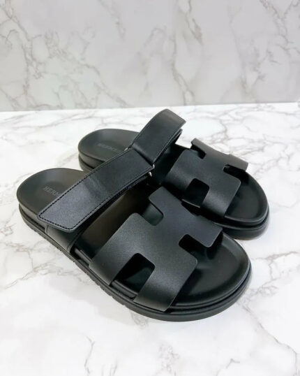 Hermes Sandales Chypre Noir 拖鞋 44