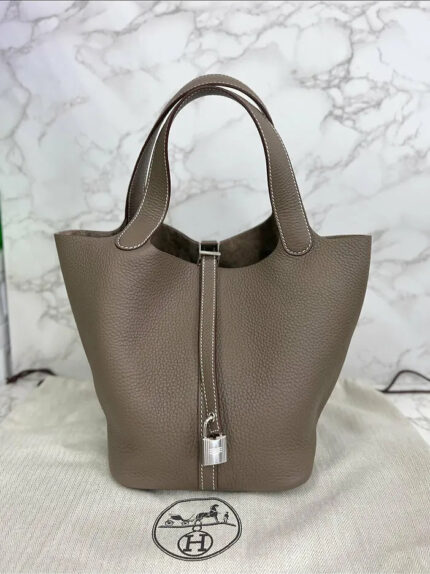 Hermes Picotin Lock 22 bag  Etoupe TC PHW