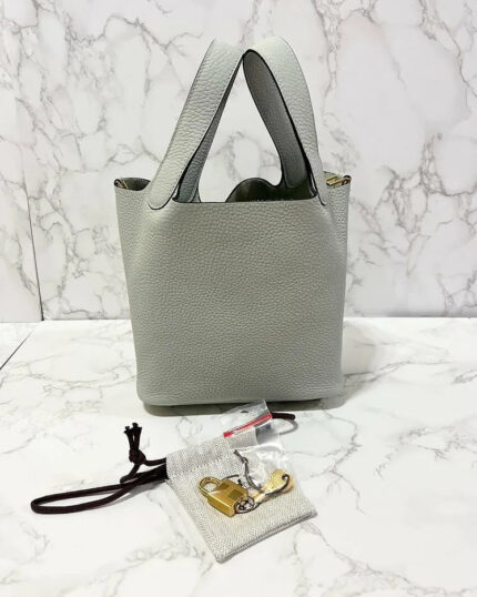 Hermes Picotin Lock 18 TC Gris Neve 0W GHW U Stamp