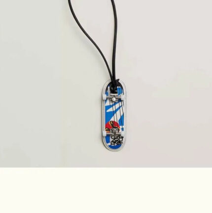 Hermes Fingerskate charm