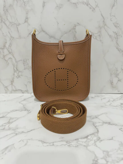 Hermes Mini Evelyne 16 TC Gold Gold GHW  W Stamp