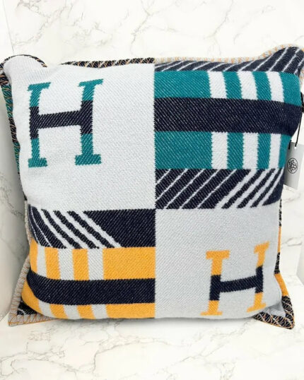 Hermes Coussin Jacquad Avalon Jump'h  50 x 50cm