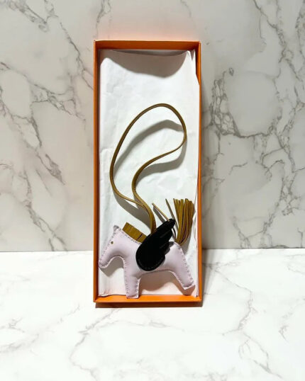 ❤️Hermes Rodeo Pagase PM Mauve Pale❤️