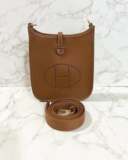 Hermes Mini Evelyne 16 TC Gold   37 GHW U Stamp