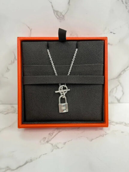 Hermes Amulettes Cadenas pendant 925 Silver Necklace