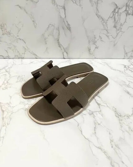 Hermes Oran sandal Etoupe Size 38